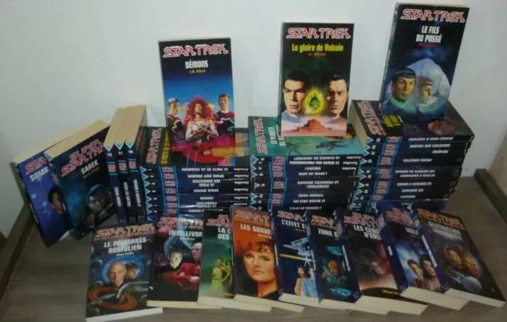 Collections de livres fleuve noir e1620680377384